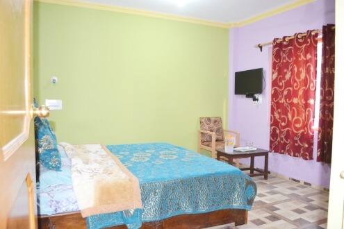 Hotel Grand Sammi, Srinagar 3